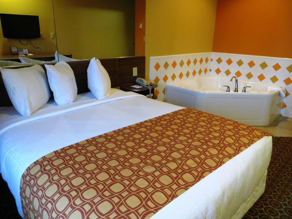 Microtel By Wyndham South Bend Notre Dame University Oda fotoğraf